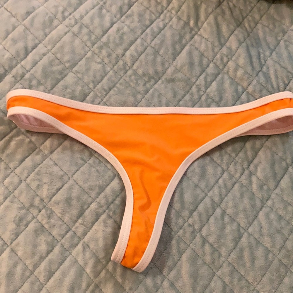 Bikini bottom